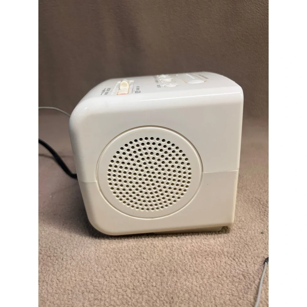 Sony Dream Machine ICF-C122 AM/FM Digital Clock Radio White Green LED Display